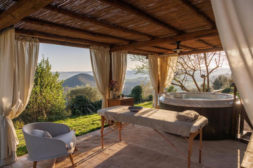 Antichi Casali di Charme - Suite con idromassagio & Degustazione Antichi Casali di Charme Umbria